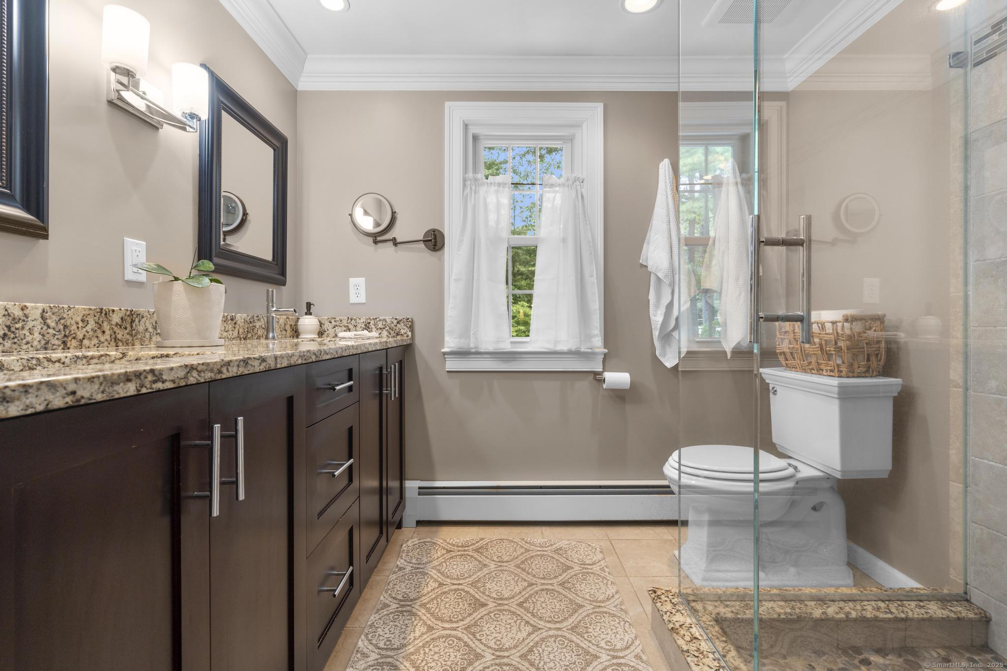 Avon, Connecticut 06001, United States, 4 Bedrooms Bedrooms, ,3 BathroomsBathrooms,Residential,Active,213070