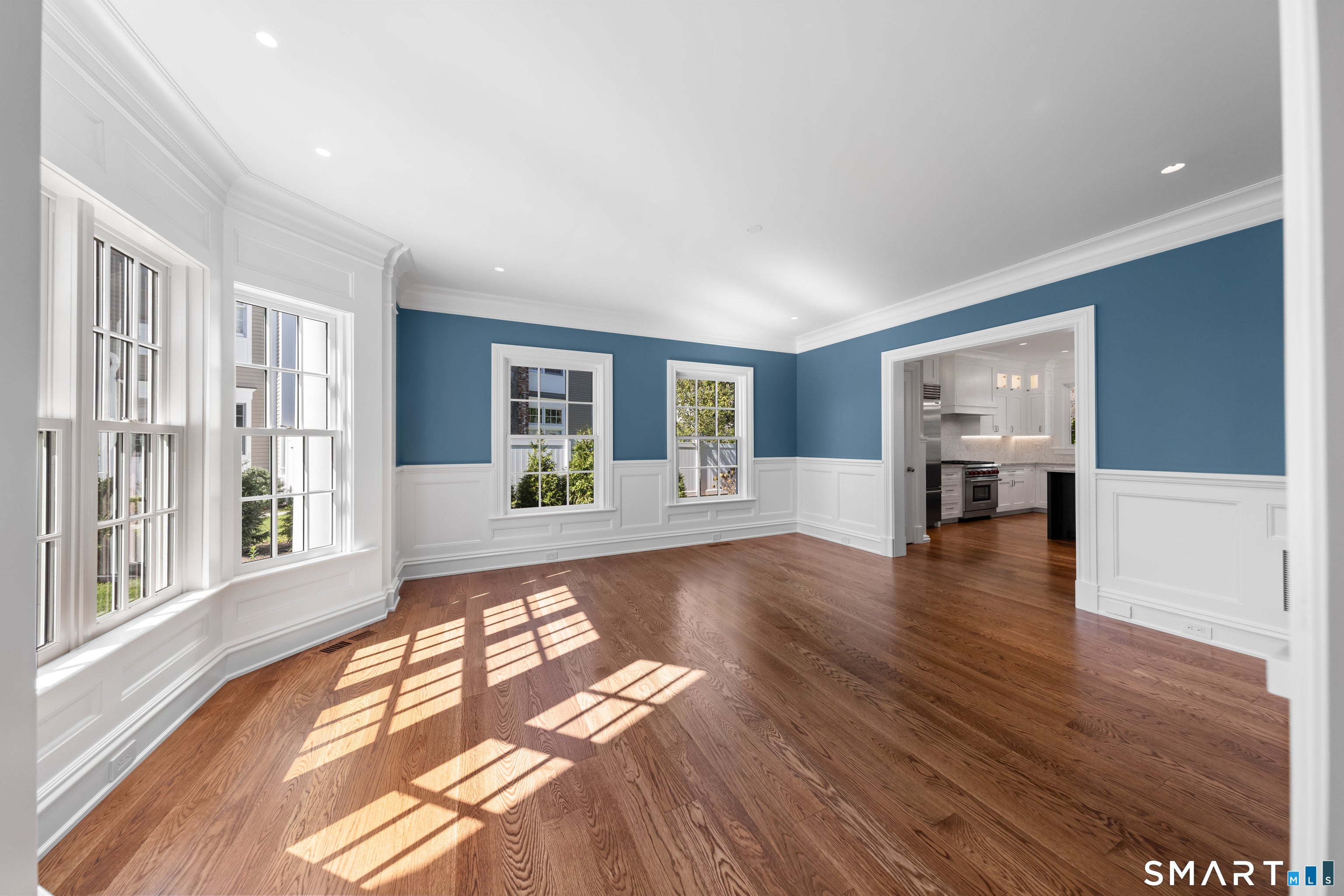 8 Bouton Lane