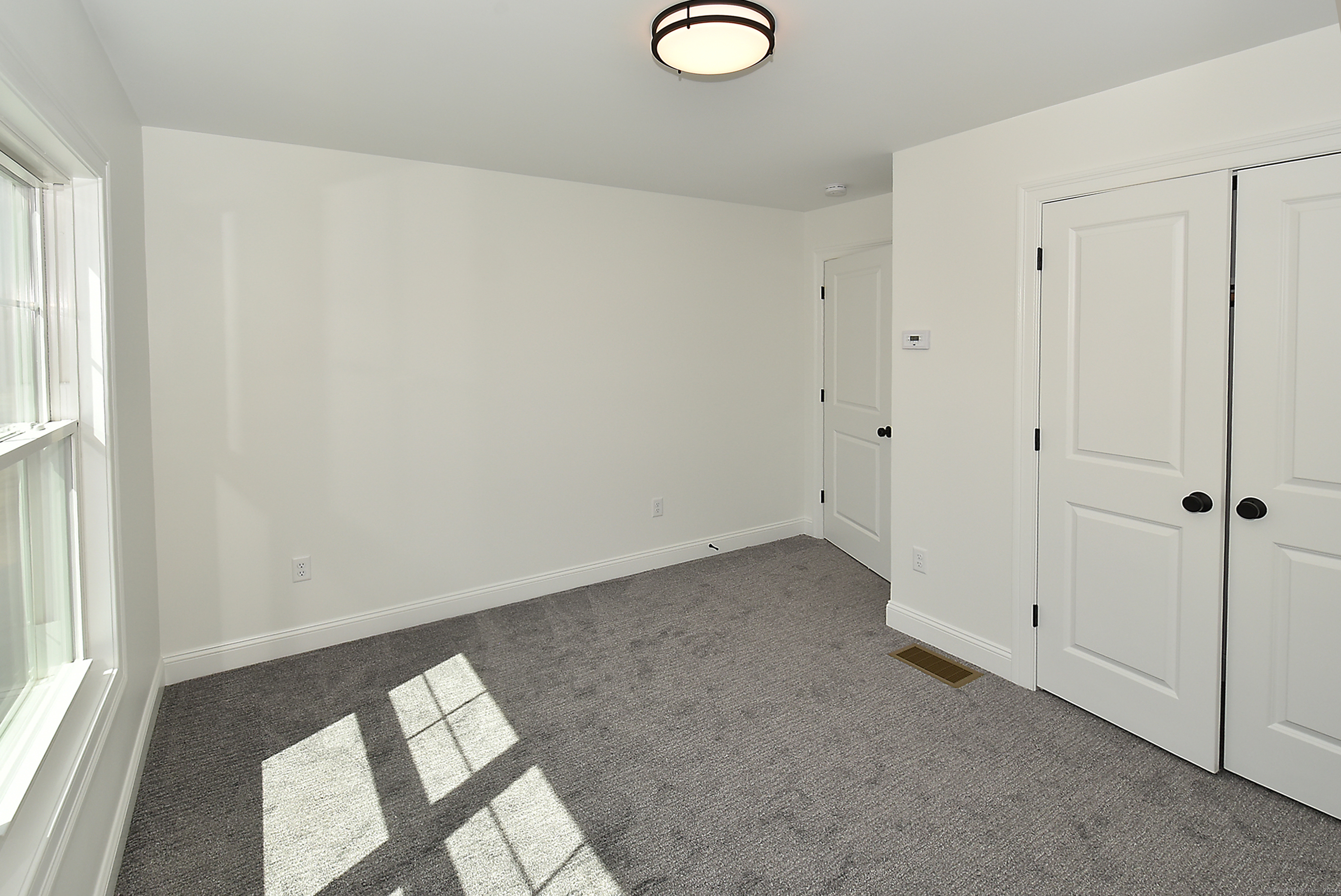 57 Oakwood Circle, Plainville, Connecticut image 22