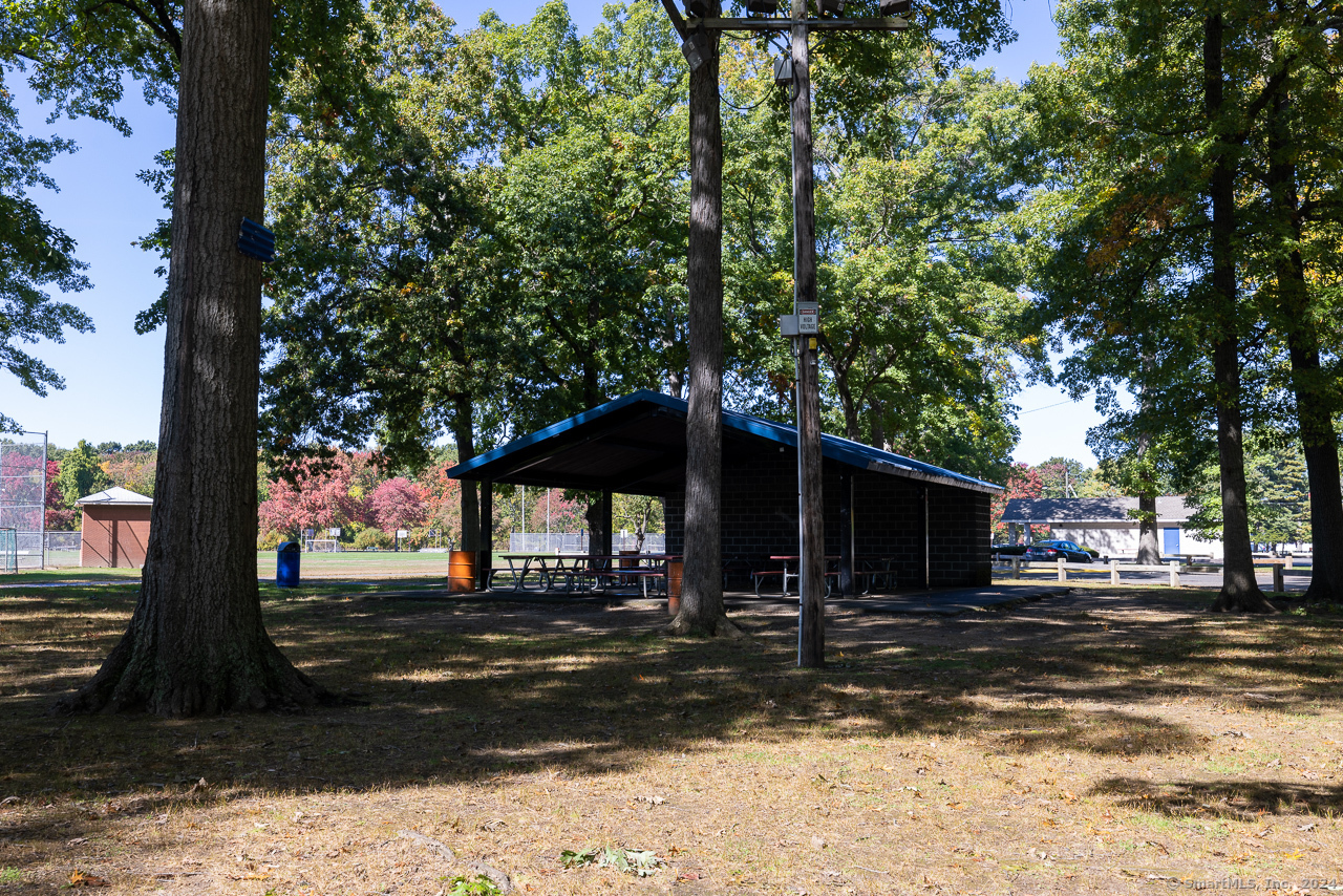 57 Oakwood Circle, Plainville, Connecticut image 33
