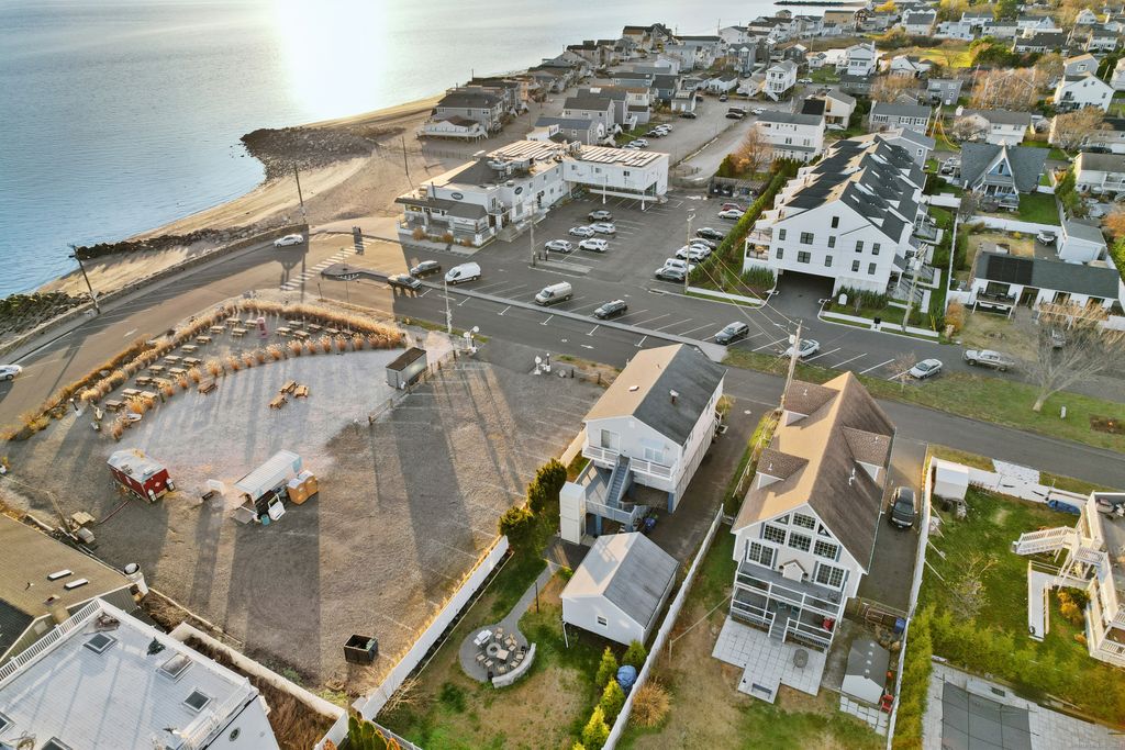 Photo of 44 Washington Parkway, Stratford, CT 06615 (MLS # 24143445)