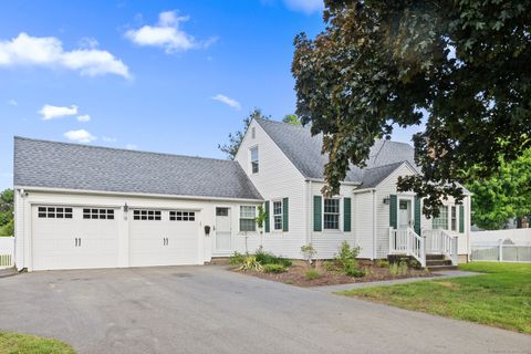 Single Family Residence in Glastonbury CT 18 Cooper Drive.jpg