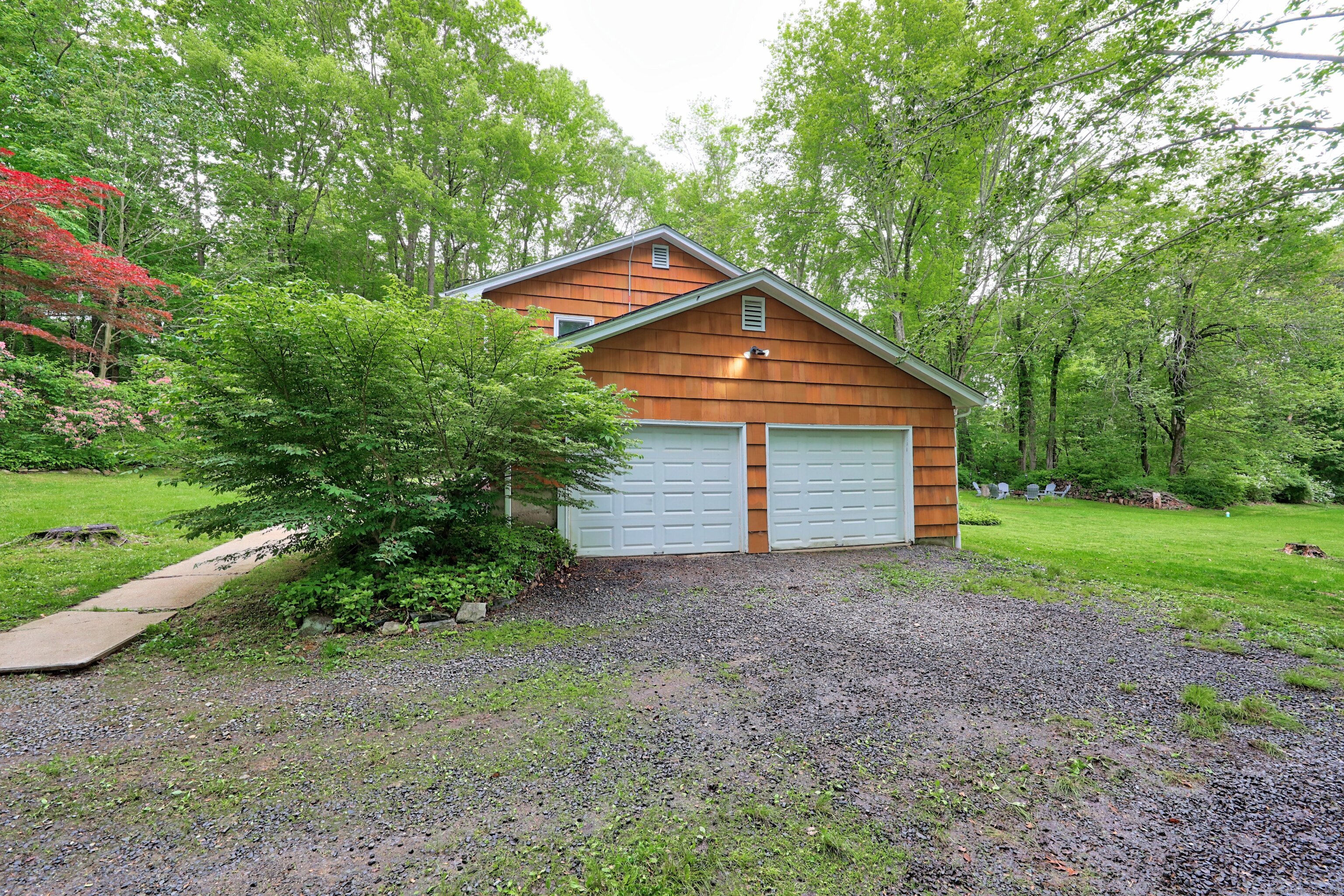 408 Reservoir Road, Southbury, Connecticut image 3