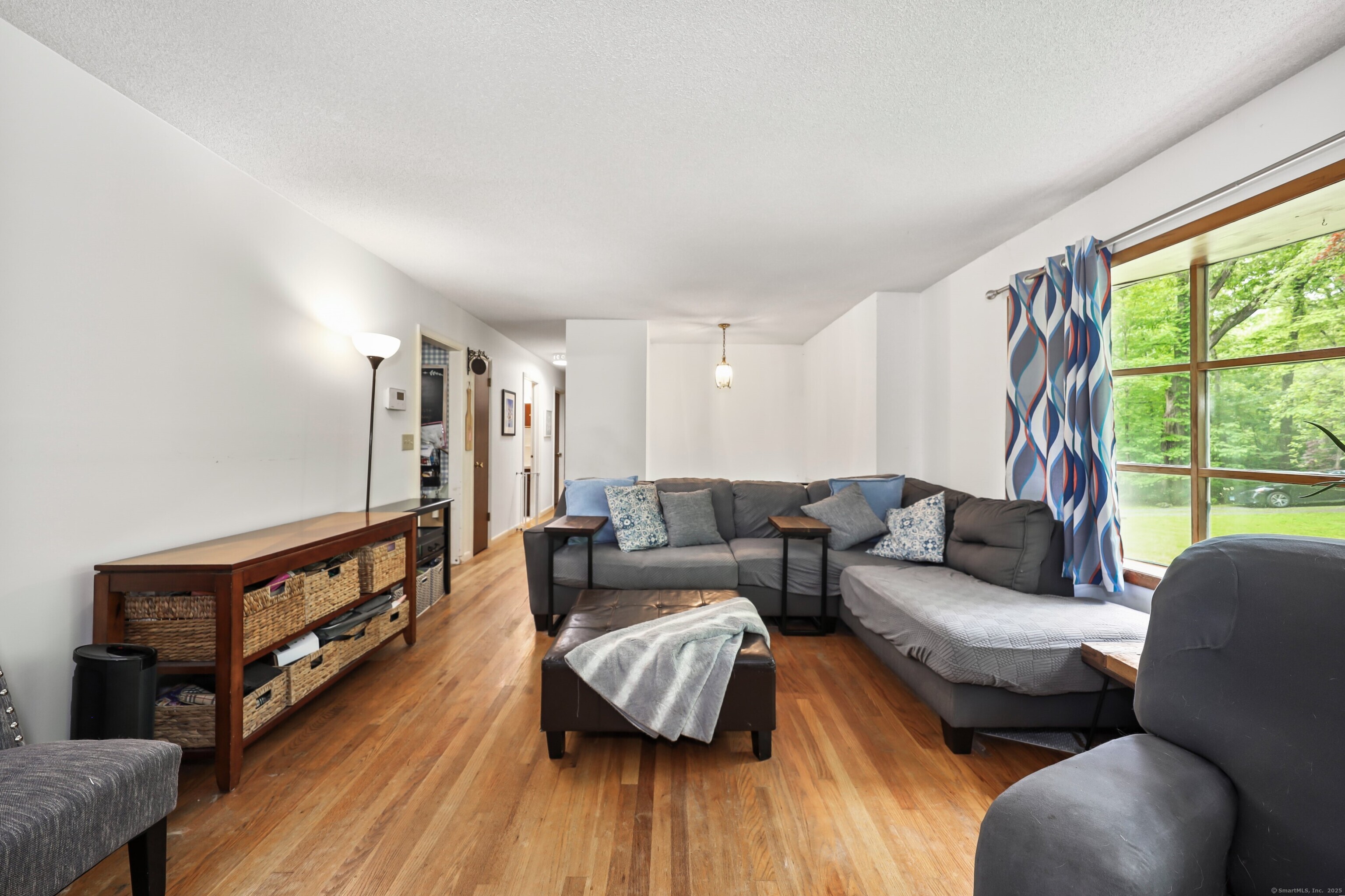 408 Reservoir Road, Southbury, Connecticut image 11