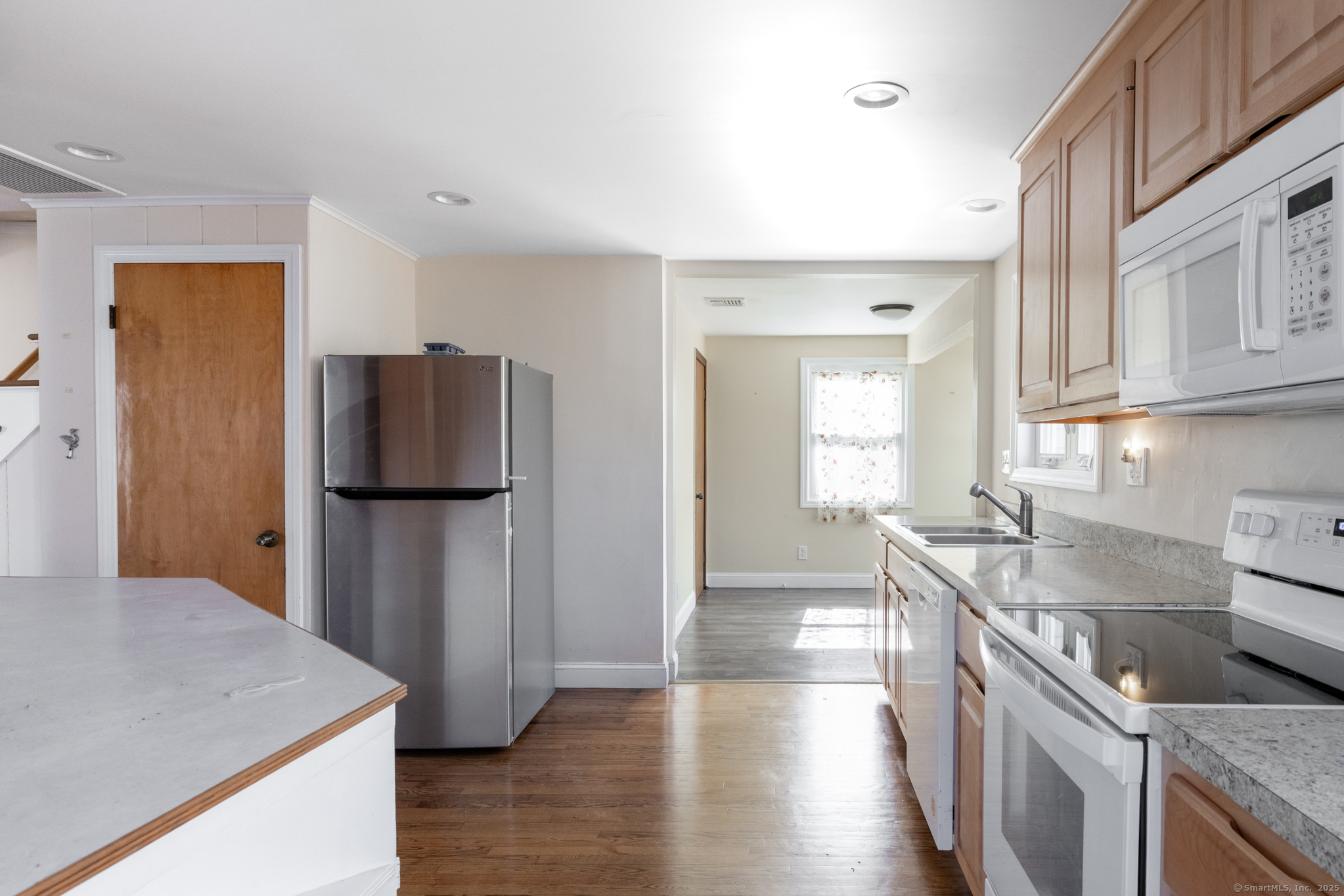 85 Twining Street, Bristol, Connecticut image 13
