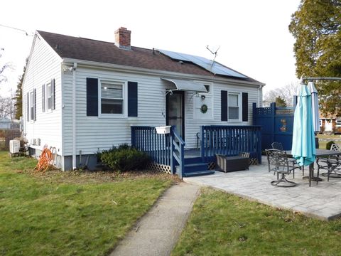 Tiny photo for 6 Anita Avenue, Waterford, CT 06385 (MLS # 24144114)