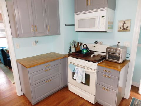 Tiny photo for 6 Anita Avenue, Waterford, CT 06385 (MLS # 24144114)