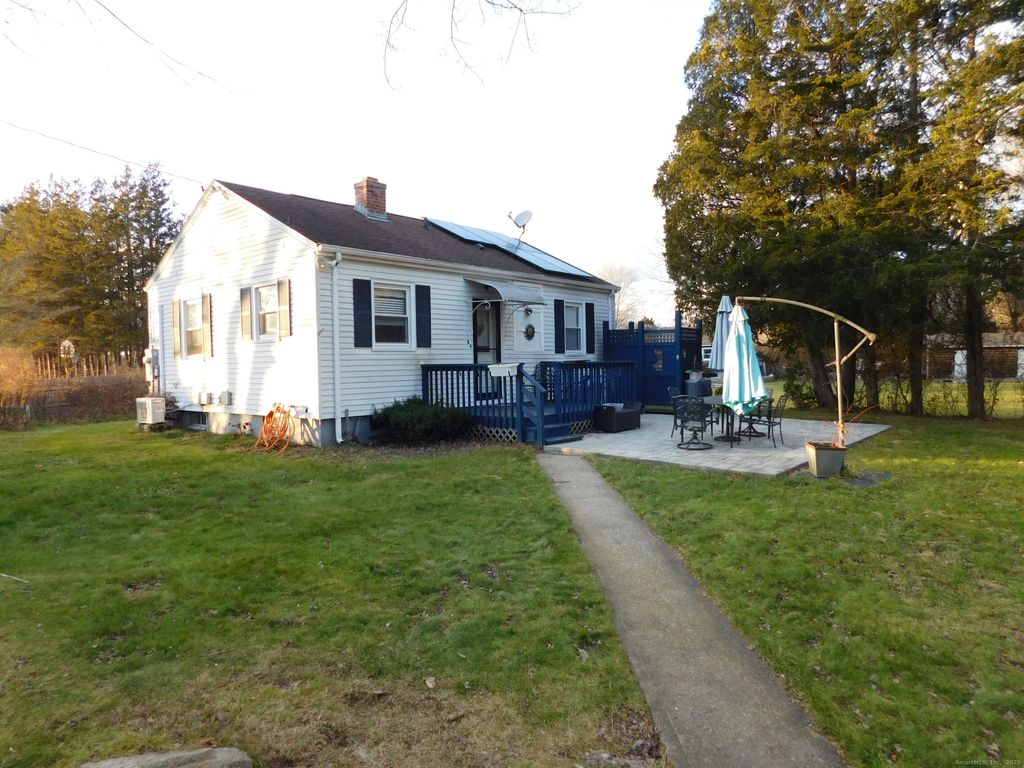 Photo of 6 Anita Avenue, Waterford, CT 06385 (MLS # 24144114)