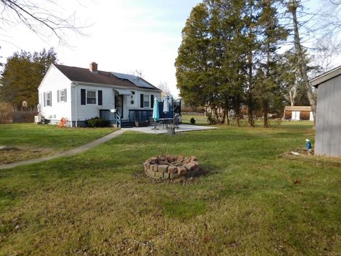 Tiny photo for 6 Anita Avenue, Waterford, CT 06385 (MLS # 24144114)