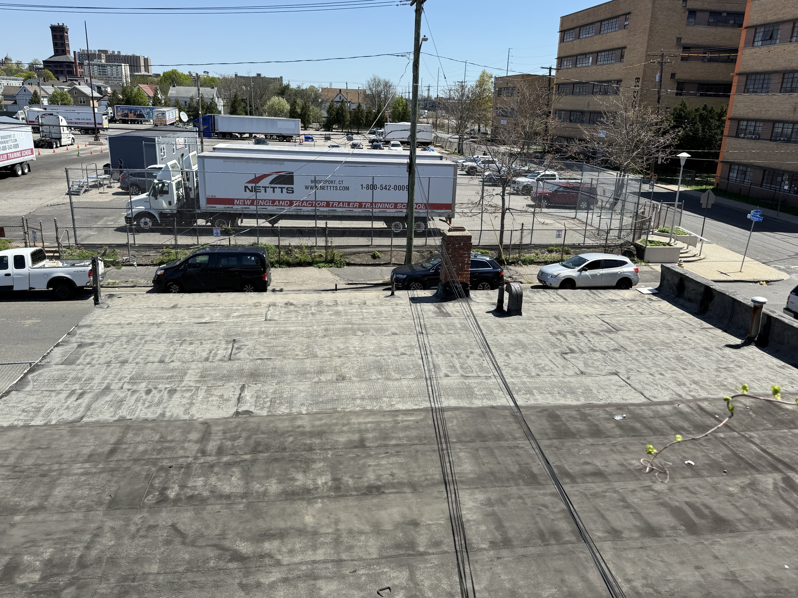 483 Barnum Avenue