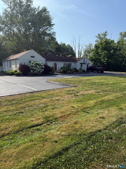 Photo of 609 Newfield Street, Middletown, CT 06457 (MLS # 24207348)