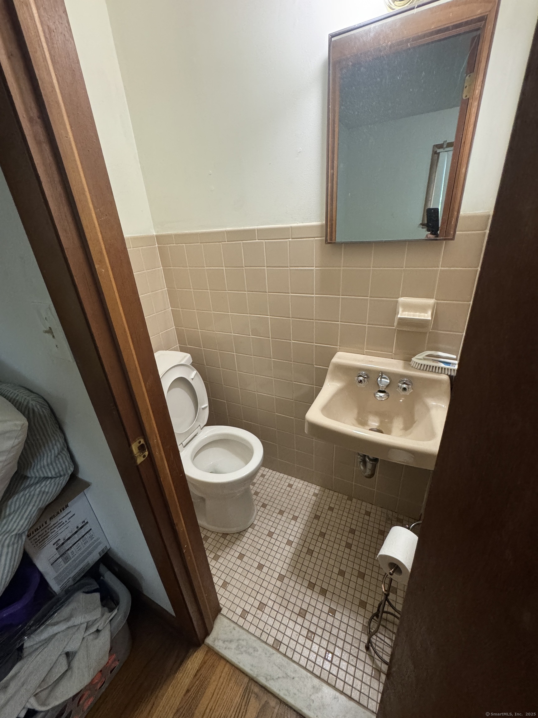 22 Pine Street, Waterford, Connecticut image 13