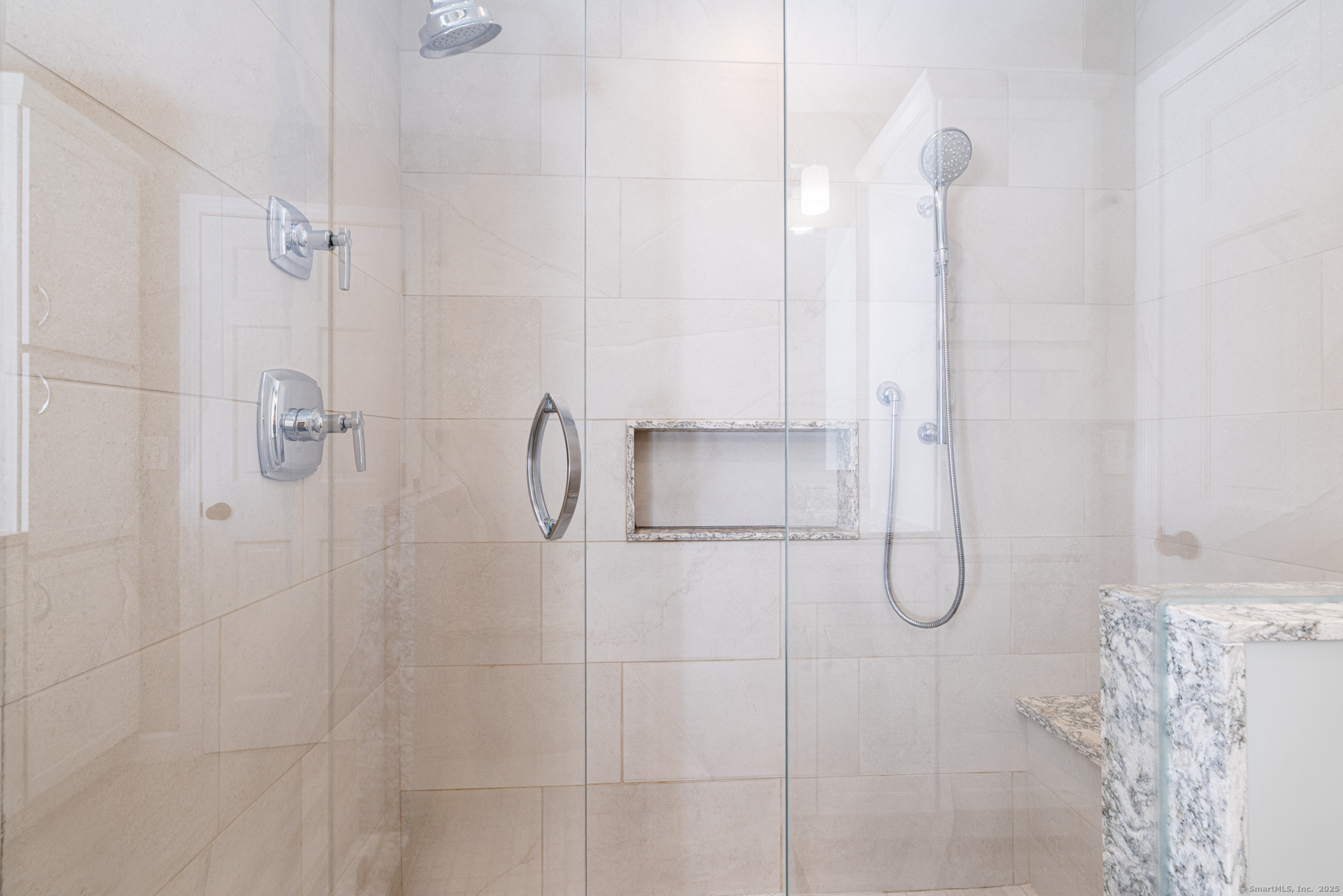 39 Amato Circle, Southington, Connecticut image 21
