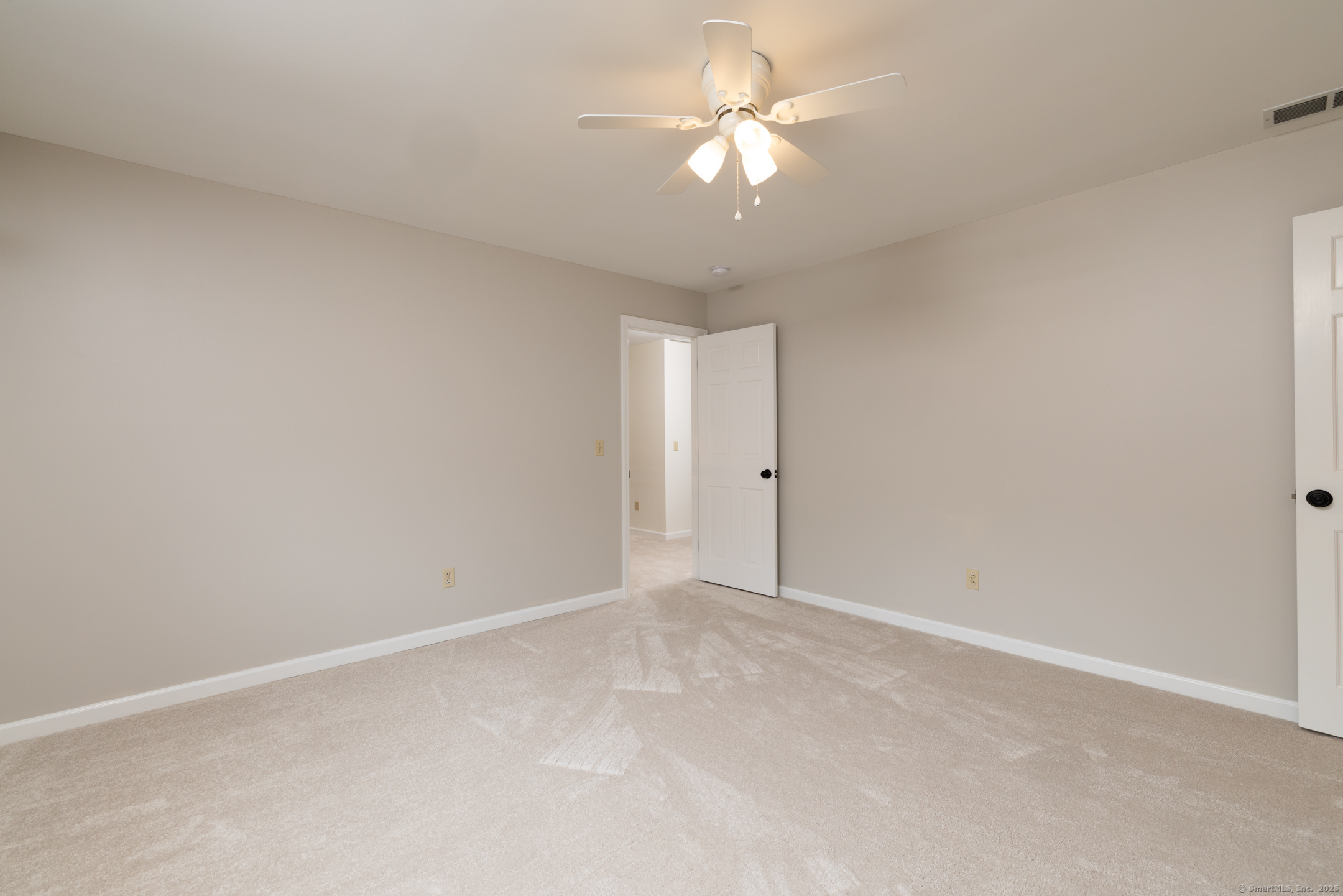 39 Amato Circle, Southington, Connecticut image 25