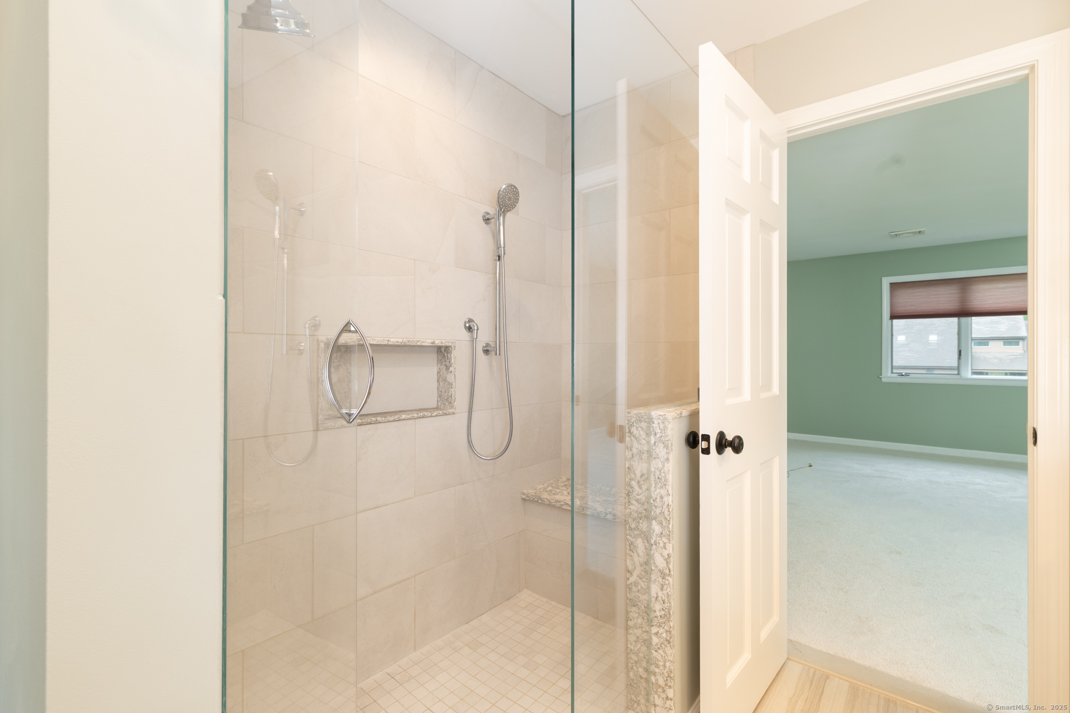 39 Amato Circle, Southington, Connecticut image 20