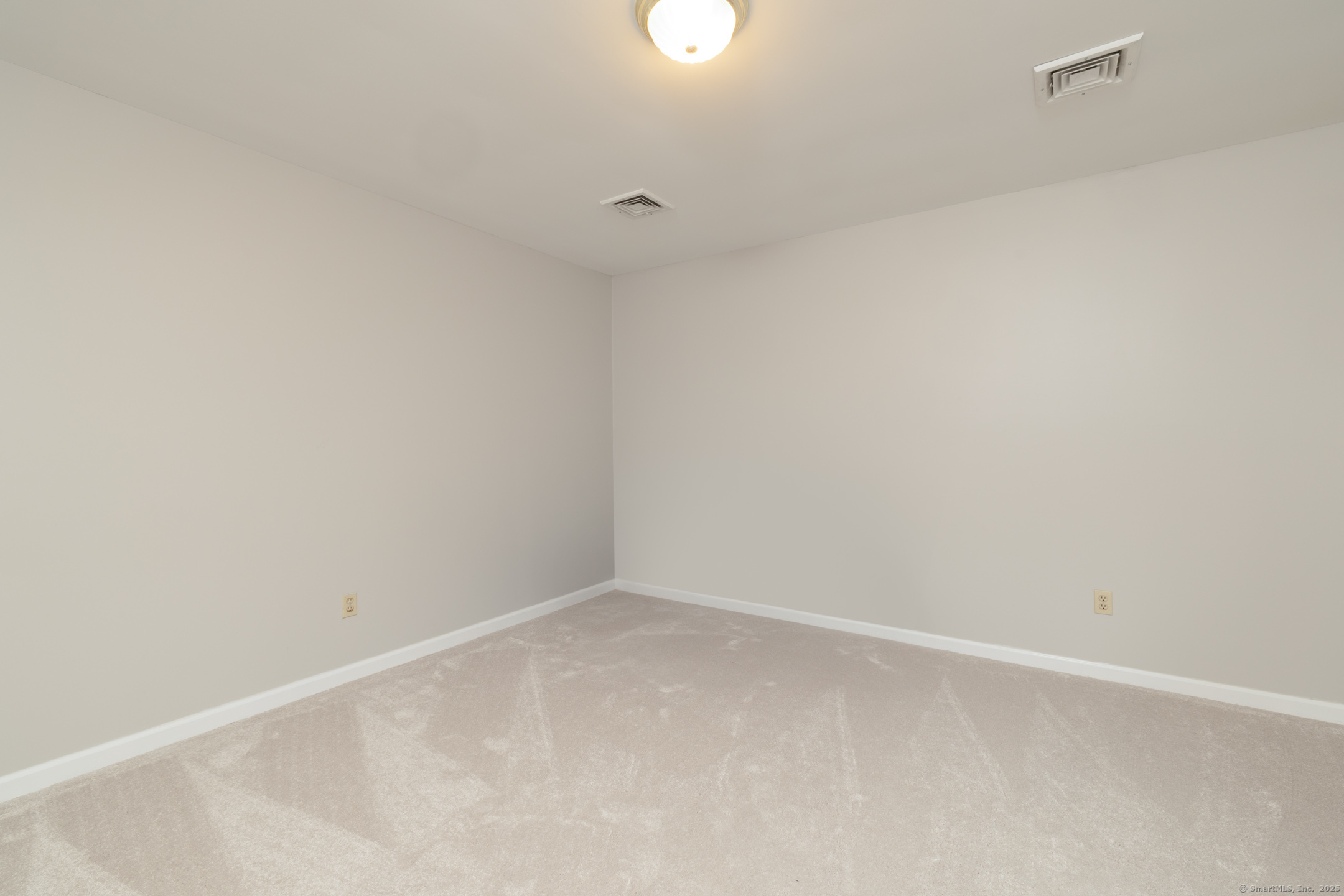 39 Amato Circle, Southington, Connecticut image 31