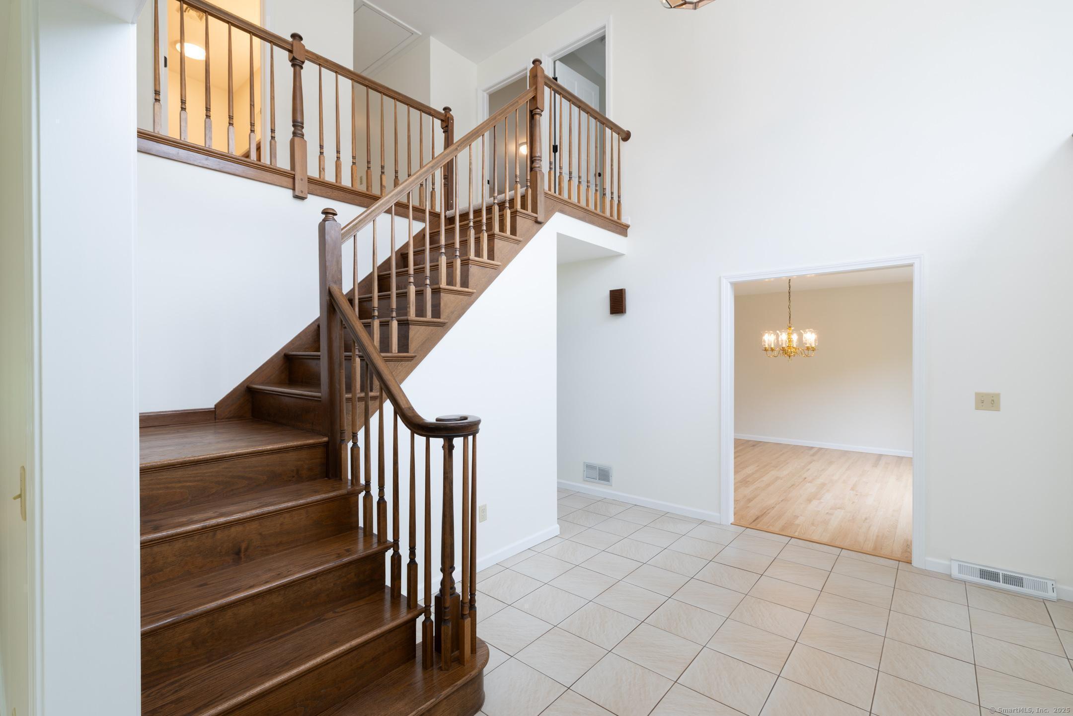 39 Amato Circle, Southington, Connecticut image 36