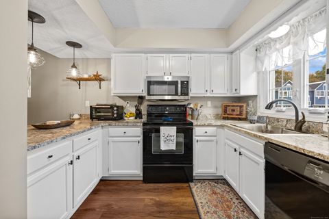 Tiny photo for 50 Pierce Street #APT 56, Plainville, CT 06062 (MLS # 24133737)