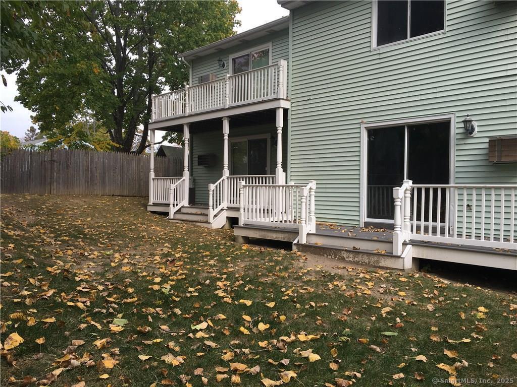 18 Triangle Street B4