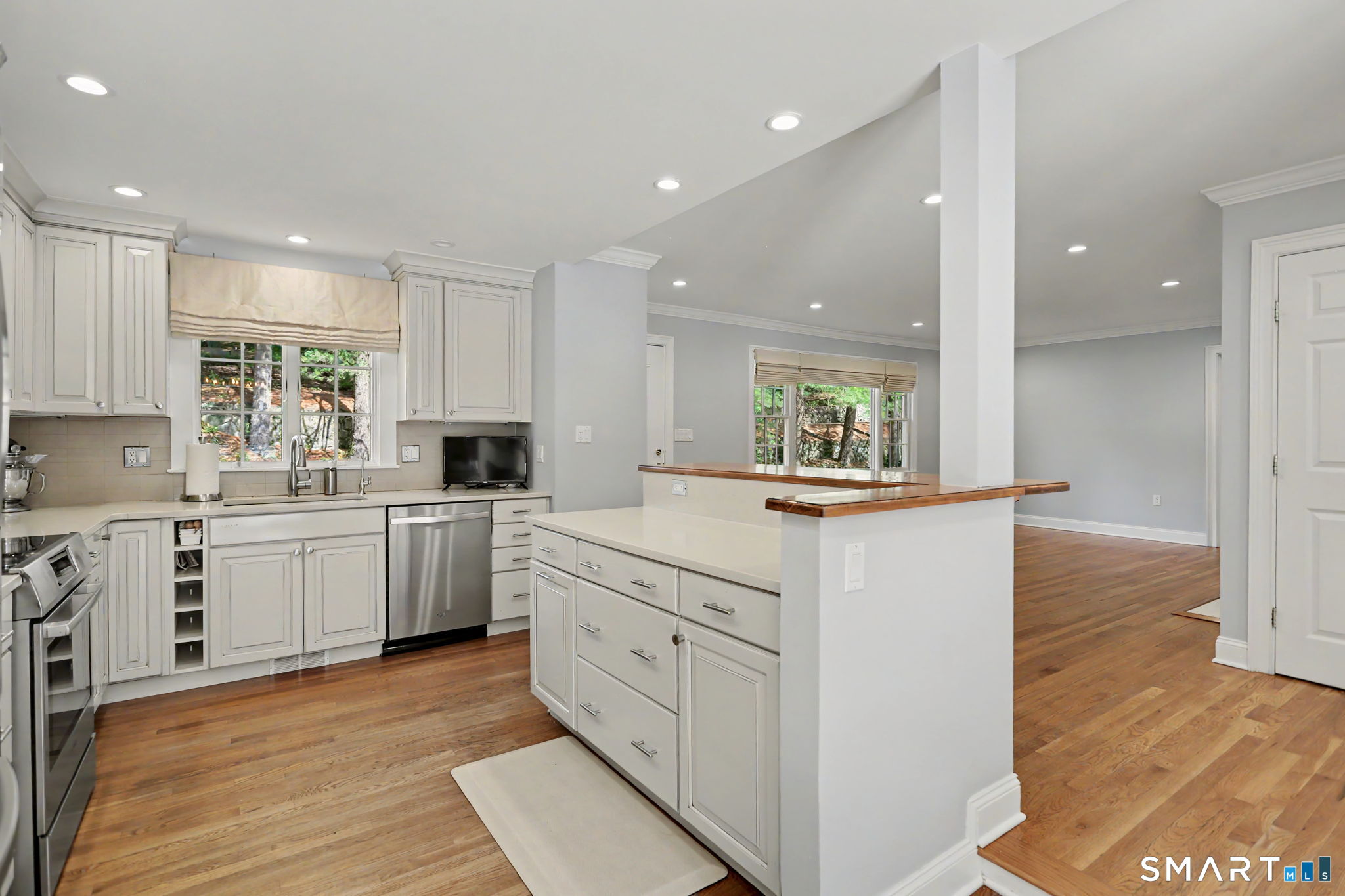 25 Sunset Hill Road