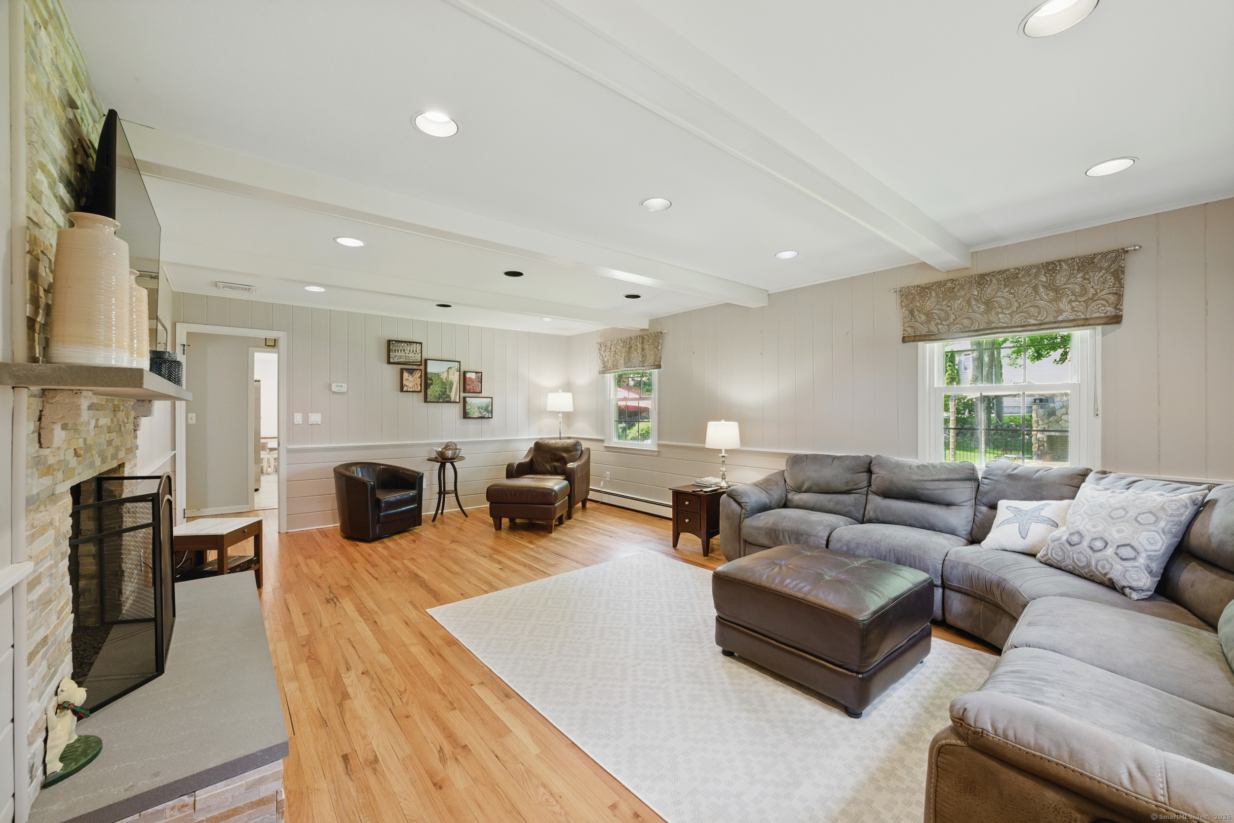 20 Winding Brook Lane