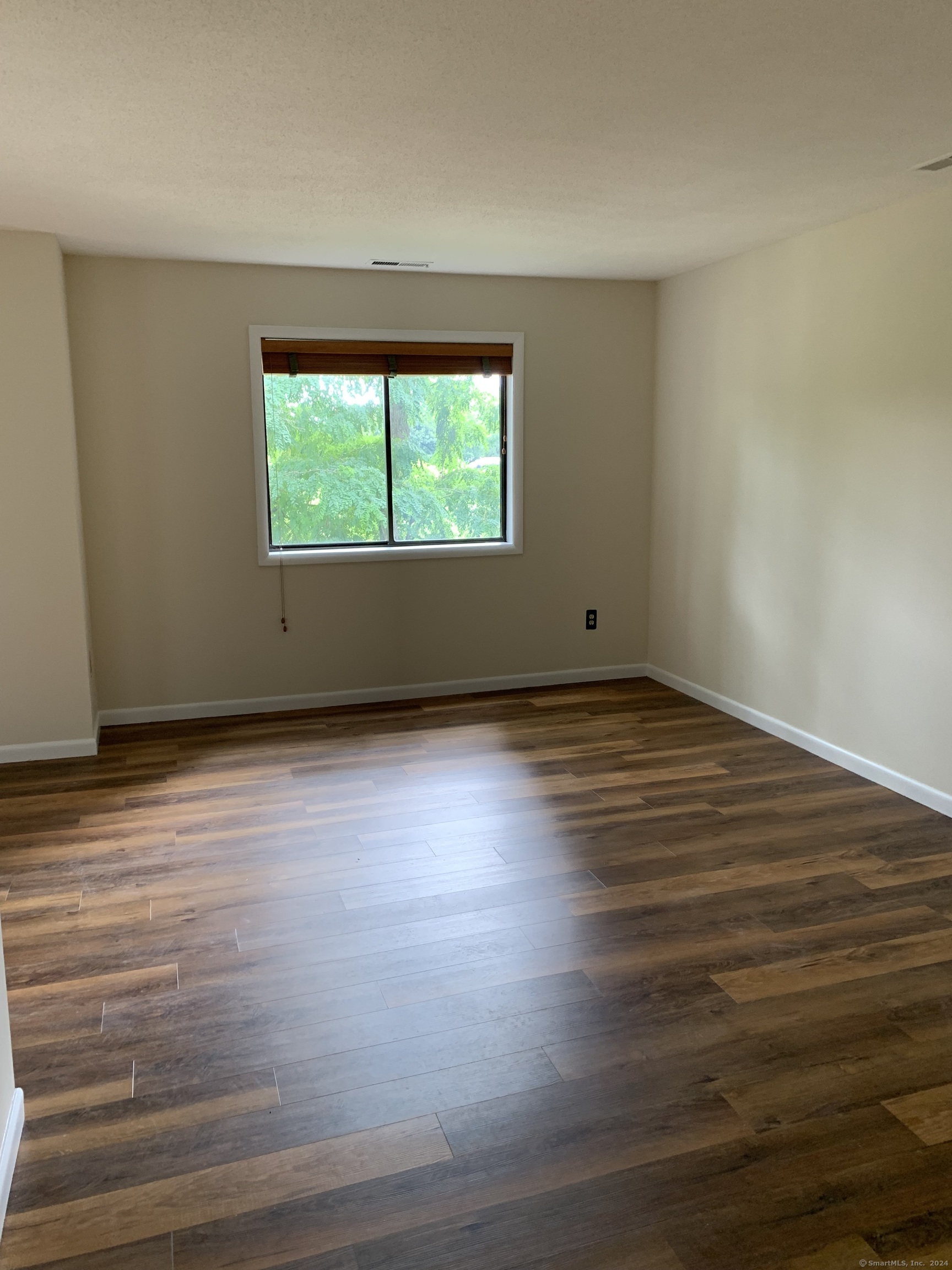 166 Old Brookfield Road #1A4, Danbury, Connecticut image 4