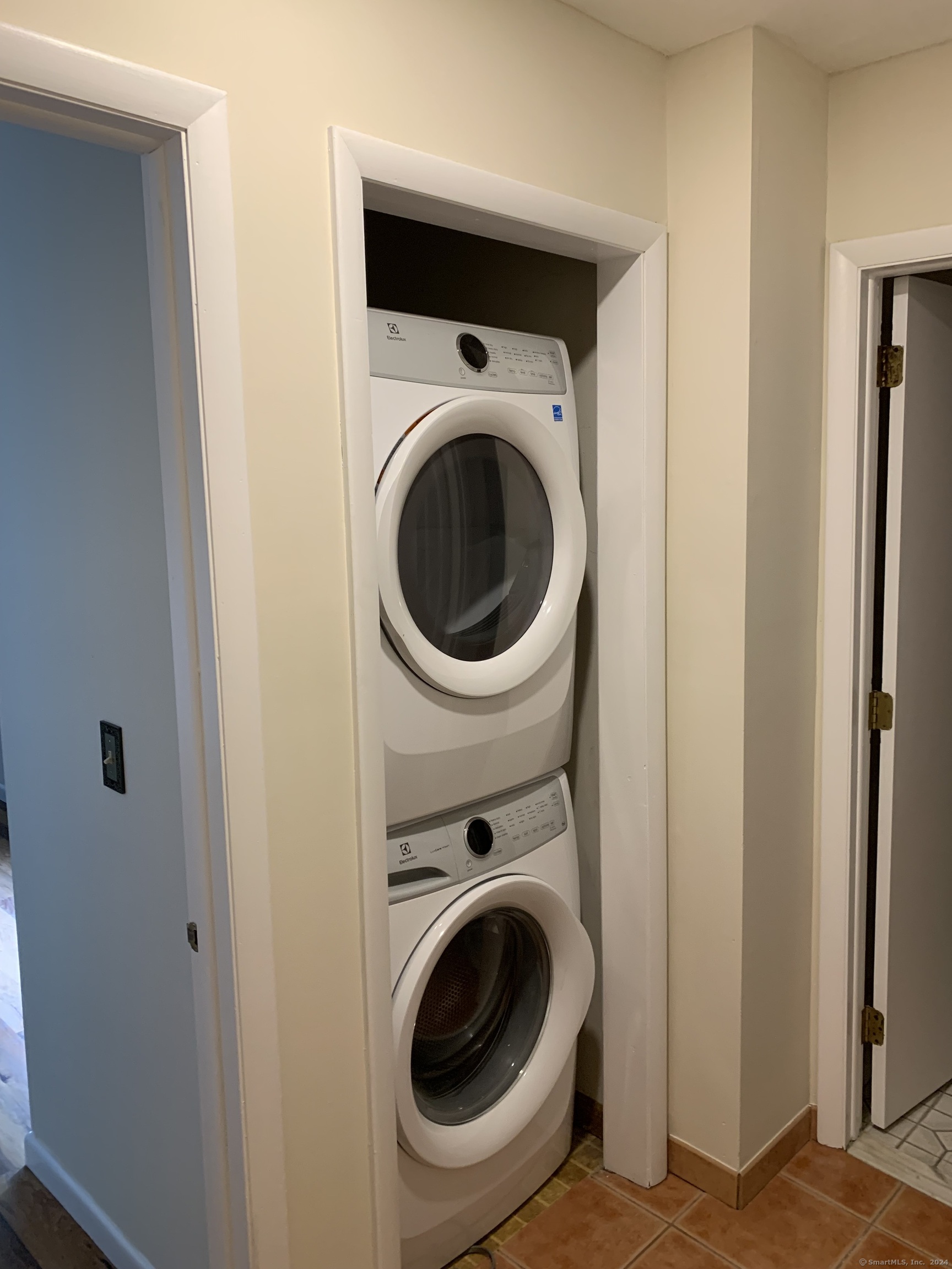 166 Old Brookfield Road #1A4, Danbury, Connecticut image 19