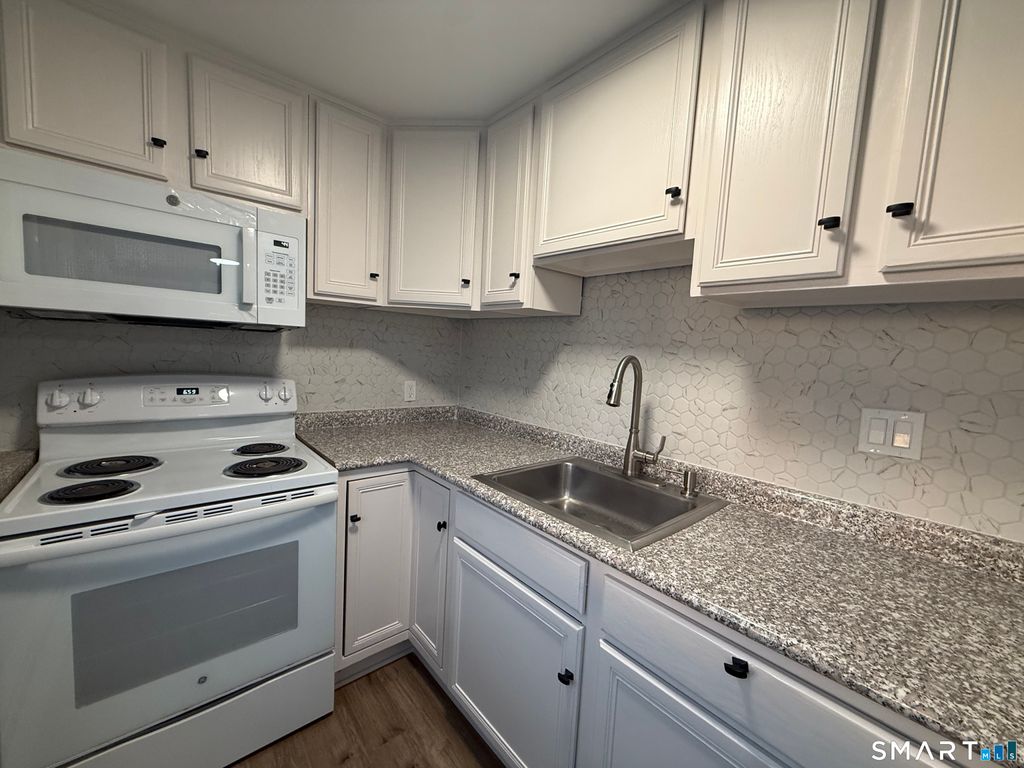 Photo of 85 Avery Street #2nd Floor, Stamford, CT 06902 (MLS # 24162907)