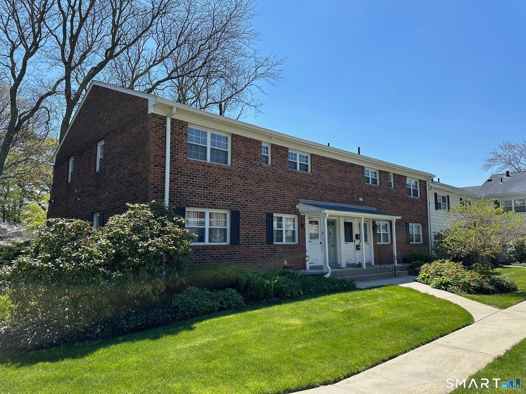 Photo of 245 Unquowa Road #44, Fairfield, CT 06824 (MLS # 24171238)