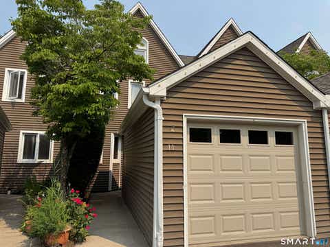 Photo of 566 Newfield Avenue #11, Stamford, CT 06905 (MLS # 24191453)