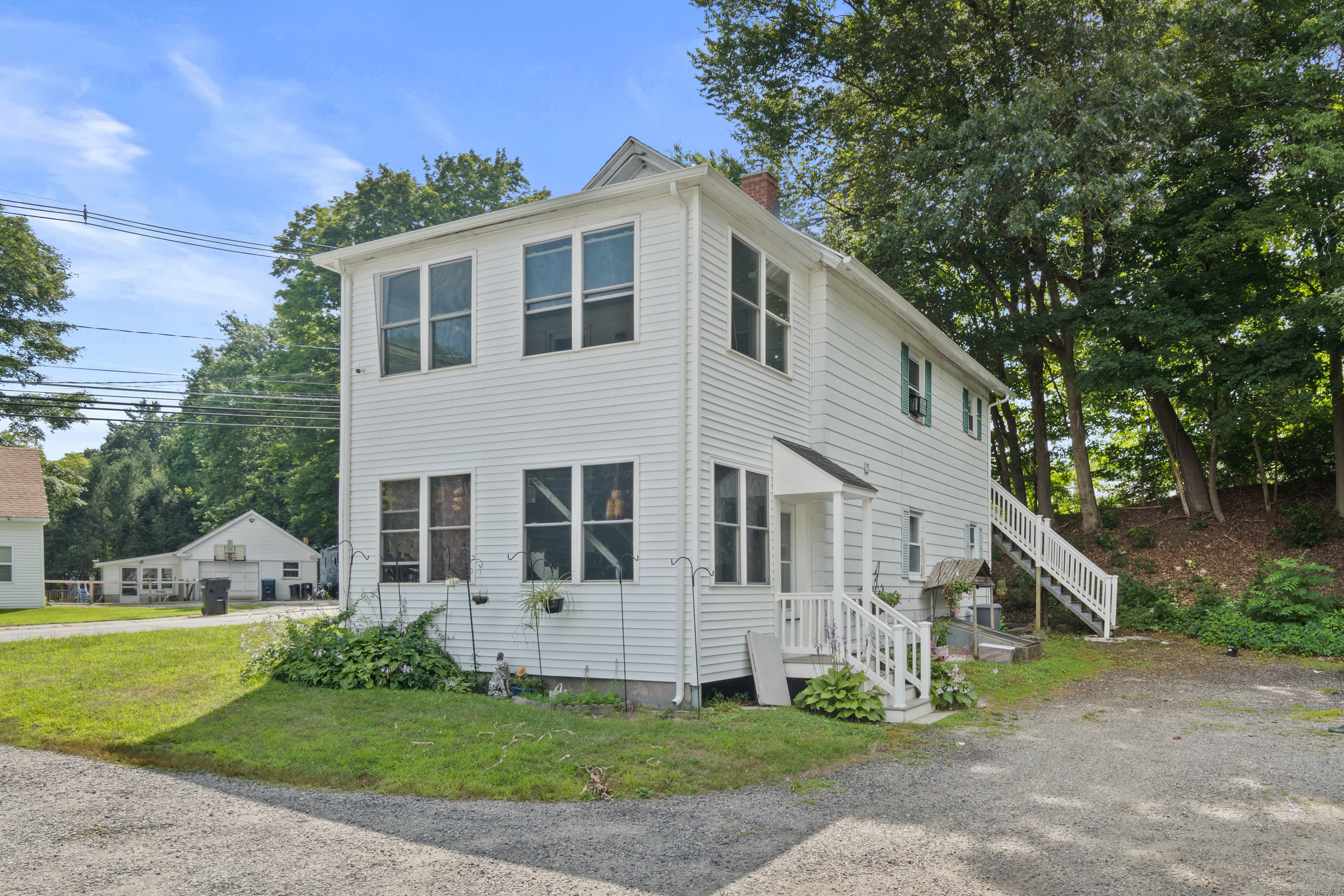 201 Woodstock Avenue