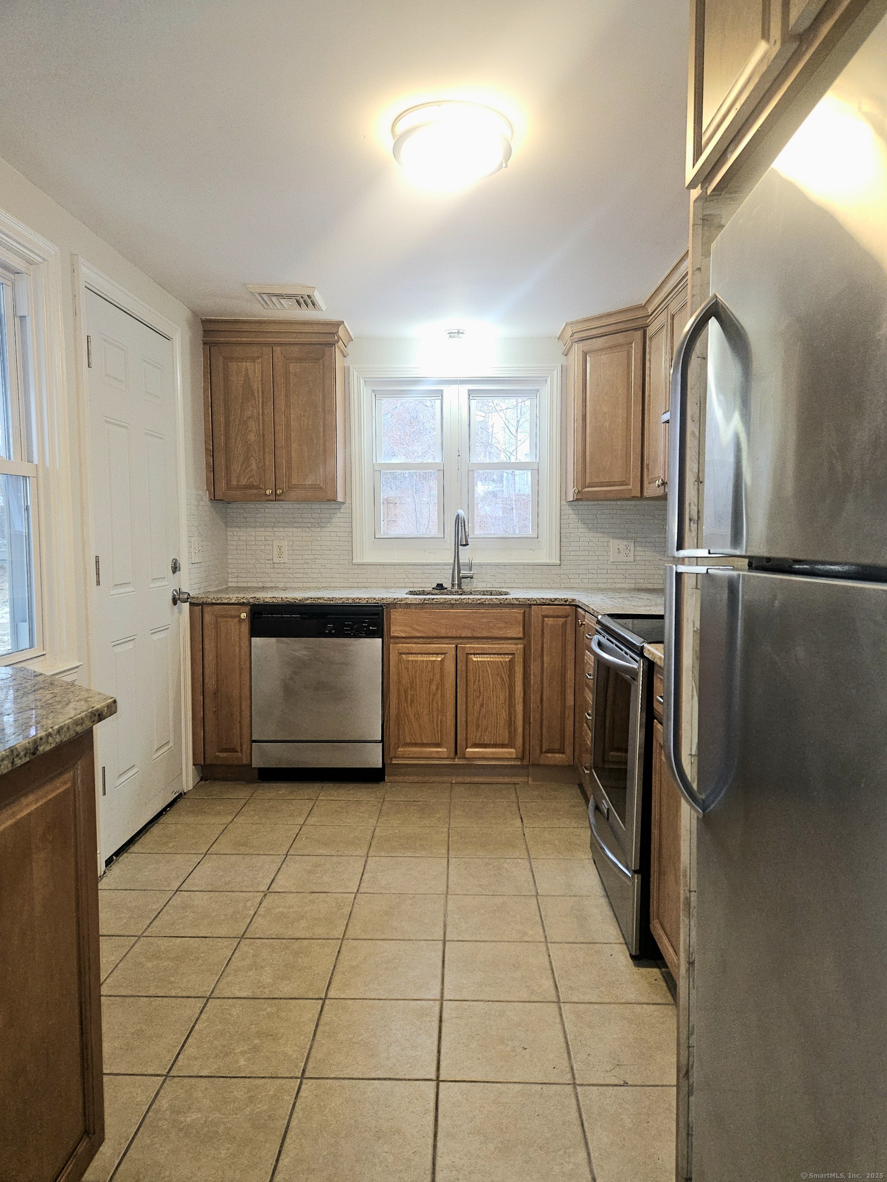 384 Steele Street, New Britain, Connecticut image 19