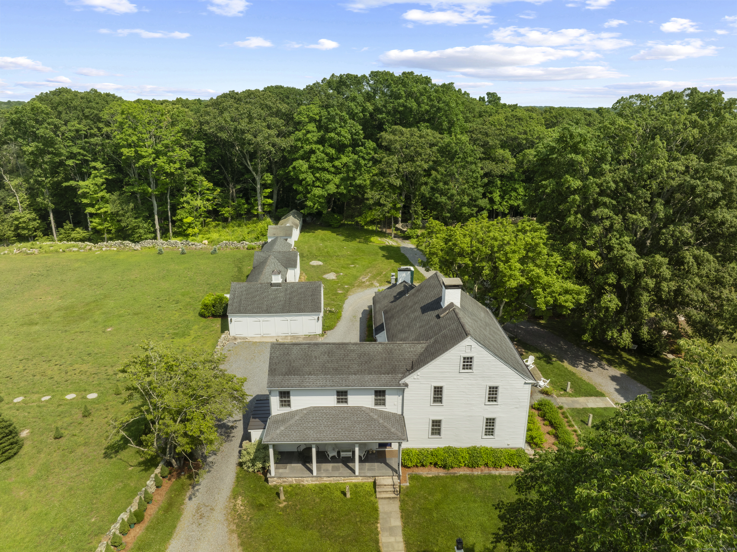 1189 Pequot Trail