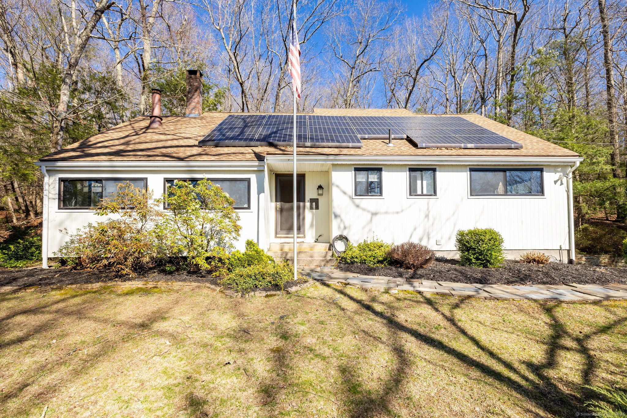Property for Sale at New Road, Avon, Connecticut - Bedrooms: 4 
Bathrooms: 3 
Rooms: 8  - $619,900