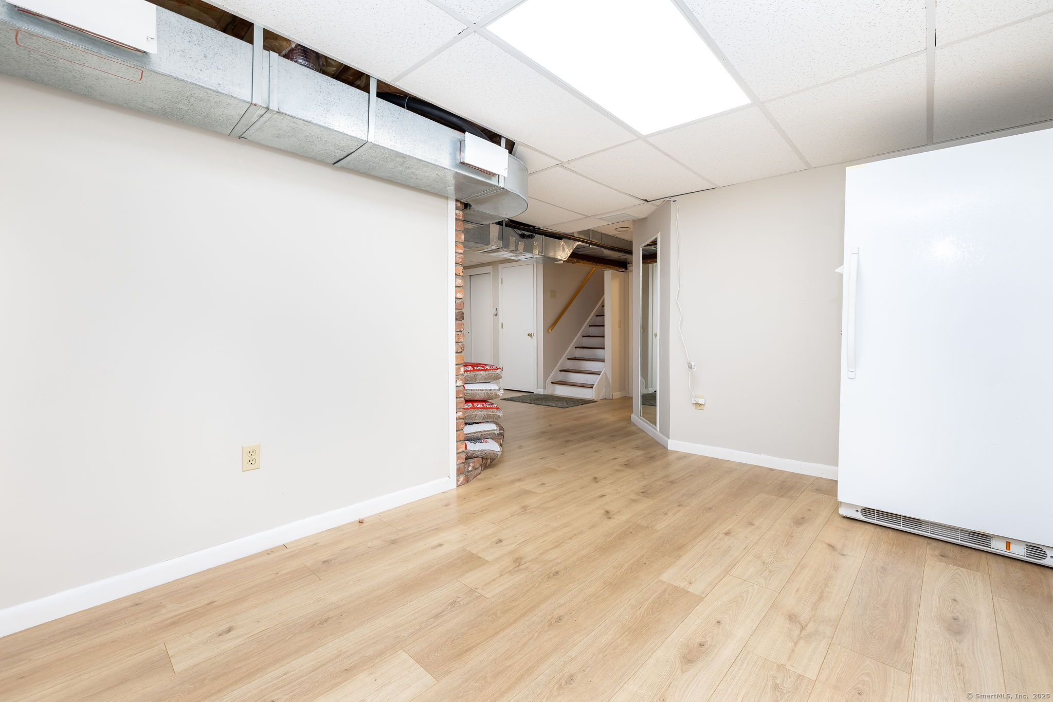 206 New Road, Avon, Connecticut image 33