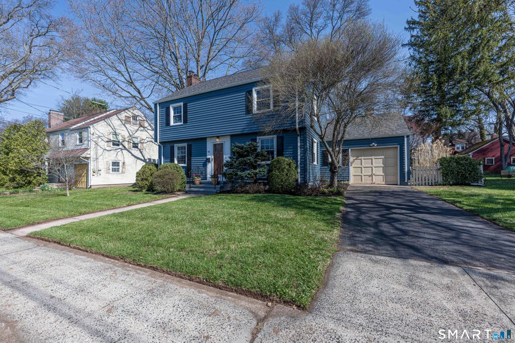 Photo of 95 Carmalt Road, Hamden, CT 06517 (MLS # 24165821)