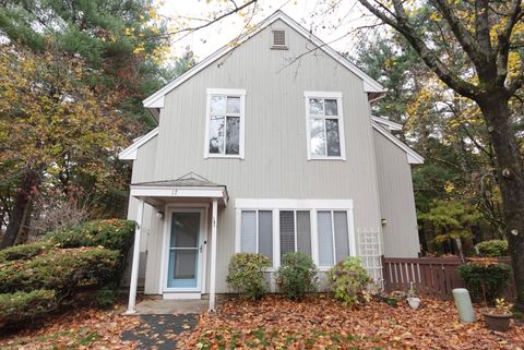 Tiny photo for 17 Pepperidge Court #17, Simsbury, CT 06070 (MLS # 24137381)