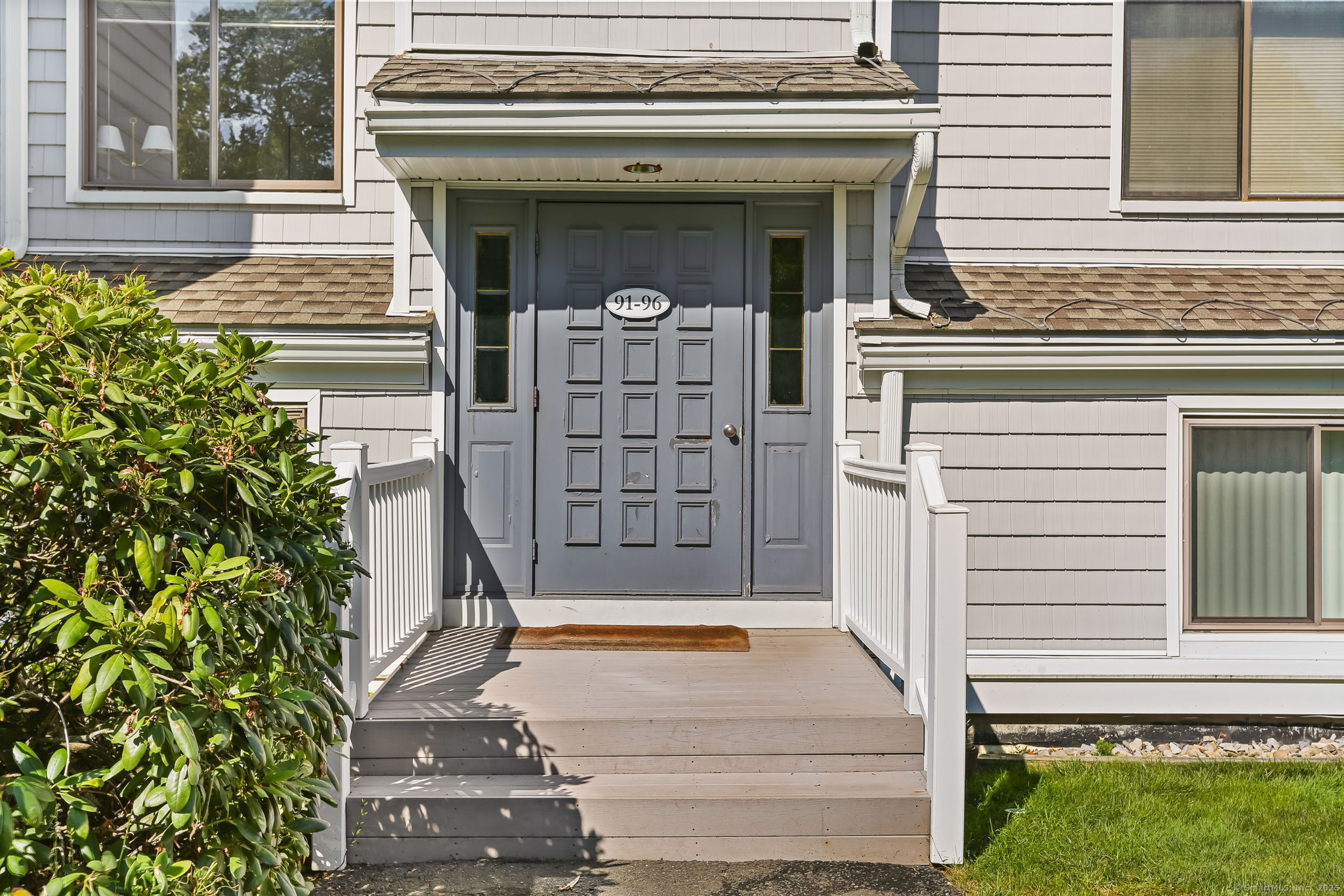95 Rowayton Woods Drive 95