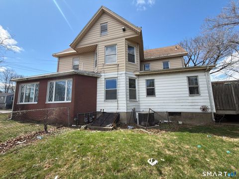 Tiny photo for 316 W Main Street #1, Milford, CT 06460 (MLS # 24160378)