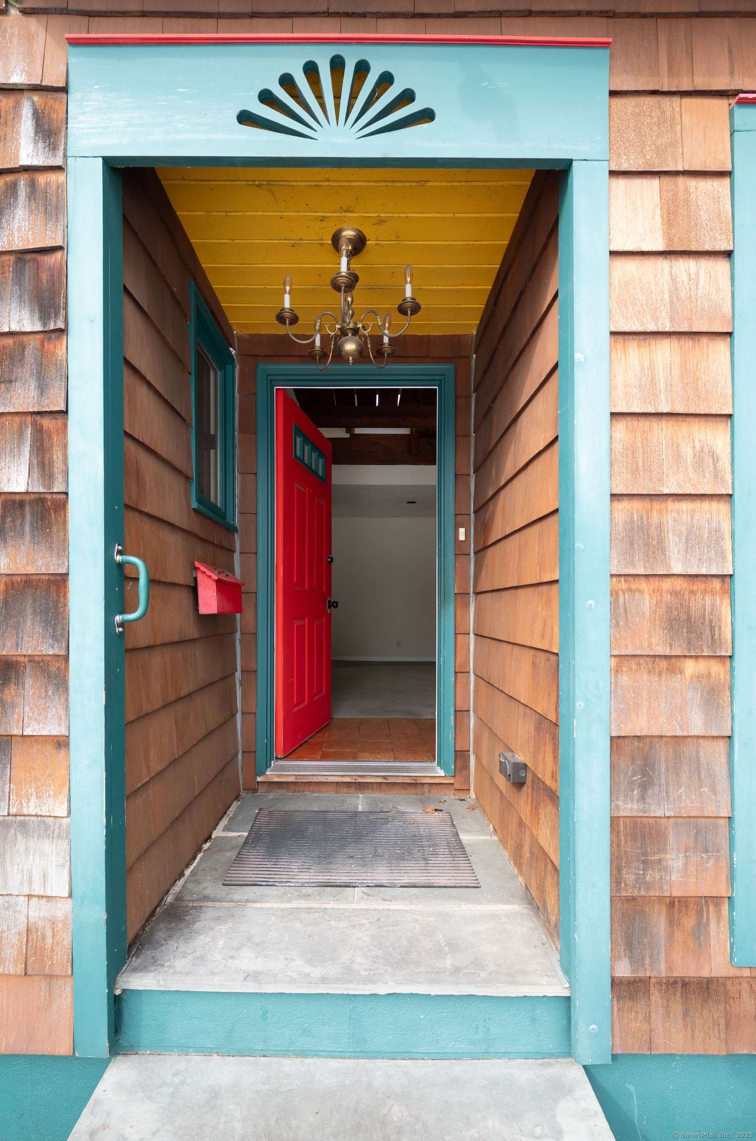 11 Buttonball Trail, Norwalk, Connecticut image 3