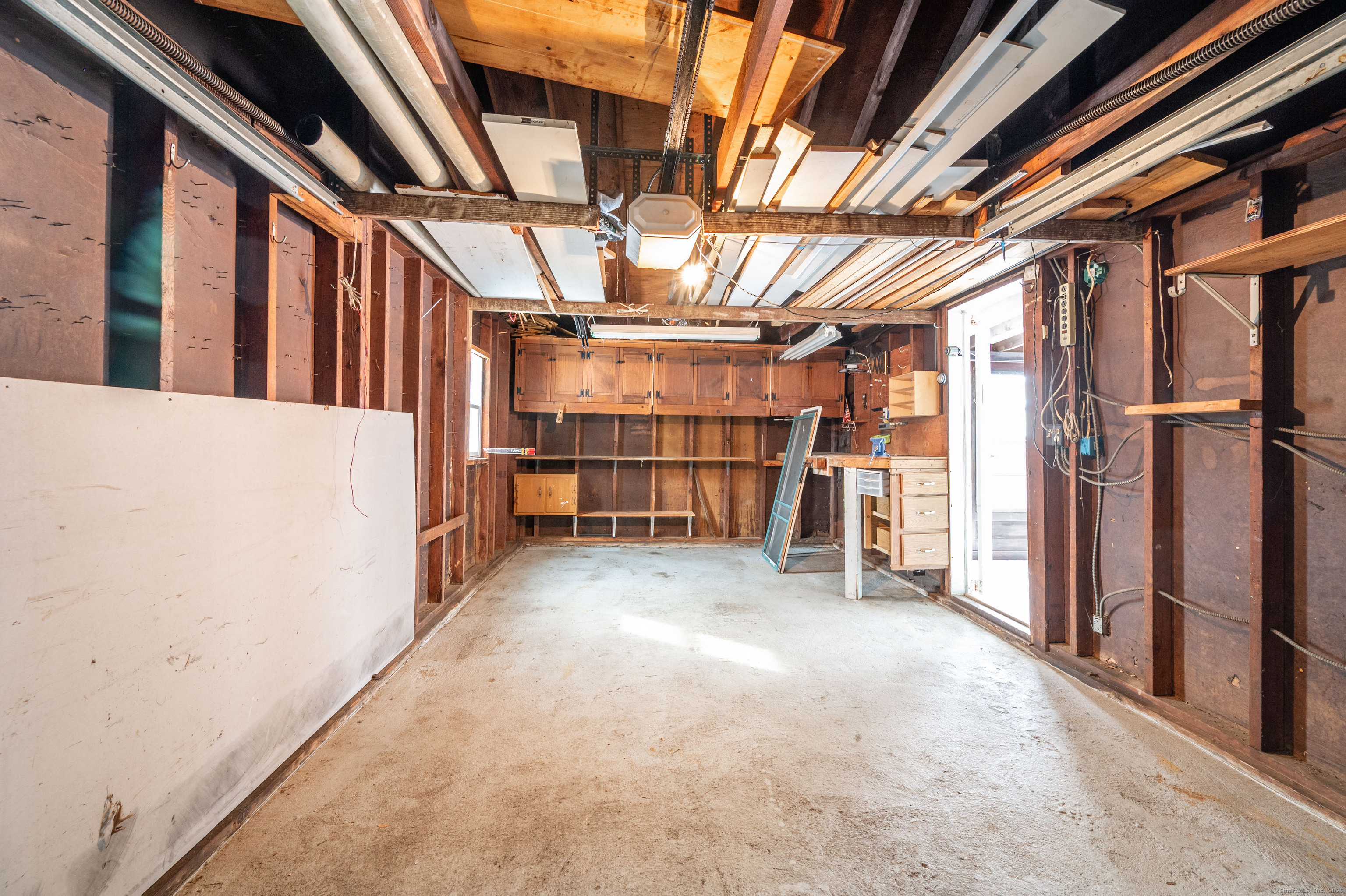 11 Buttonball Trail, Norwalk, Connecticut image 32
