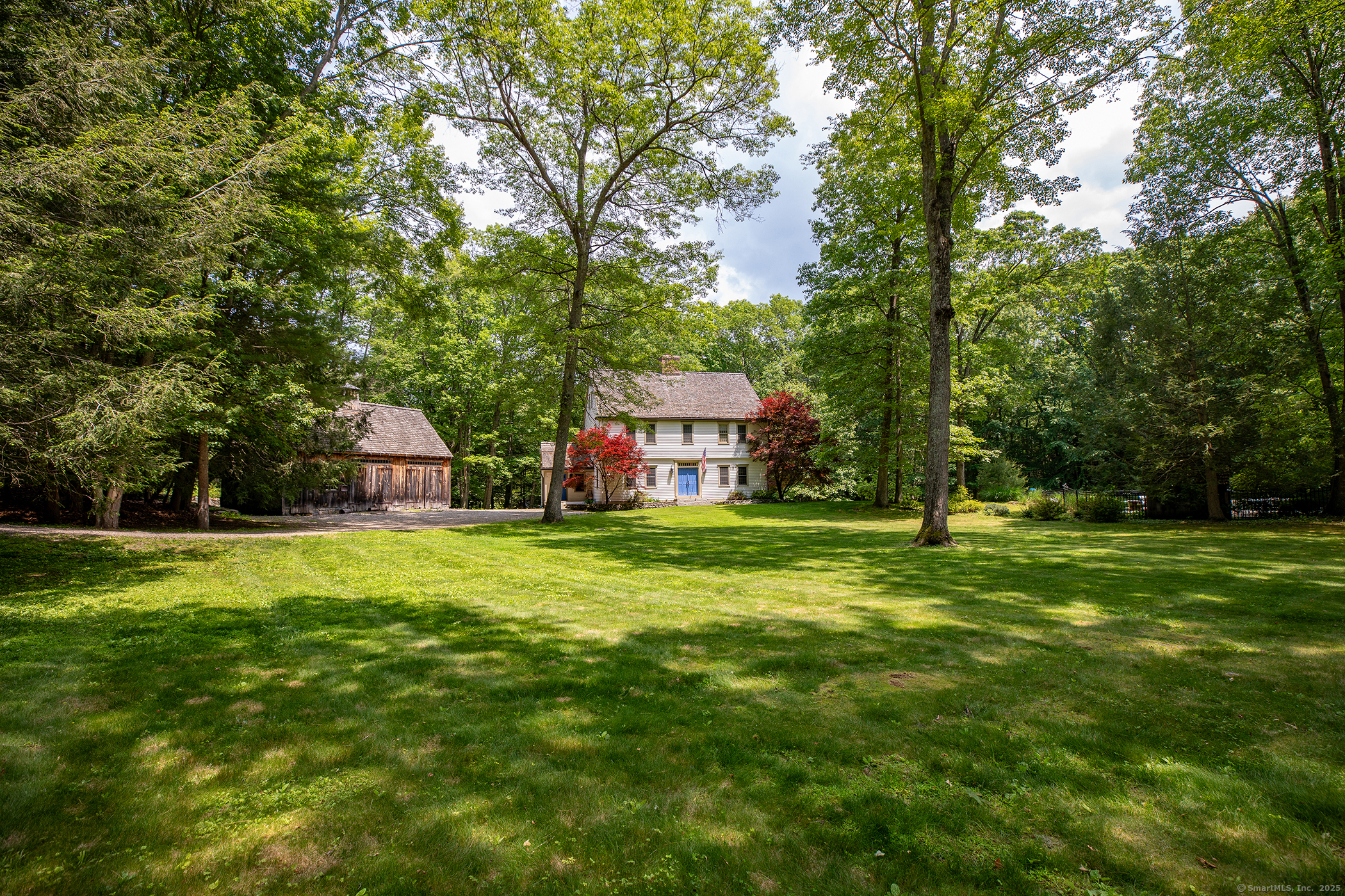 Rental Property at 33 Sentry Hill Road, Roxbury, Connecticut - Bedrooms: 6 
Bathrooms: 4 
Rooms: 11  - $30,900 MO.