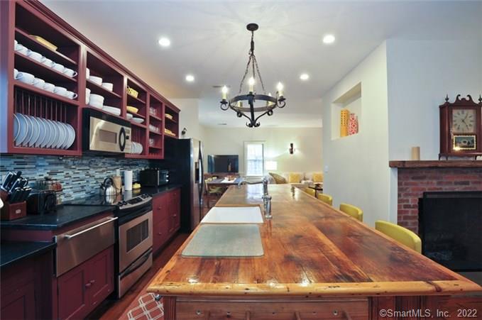 33 Sentry Hill Road