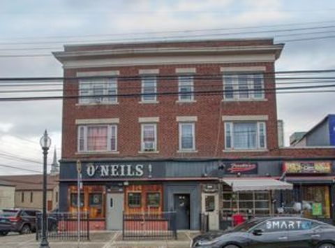 Photo of 2716 Fairfield Avenue #3af, Bridgeport, CT 06605 (MLS # 24192321)