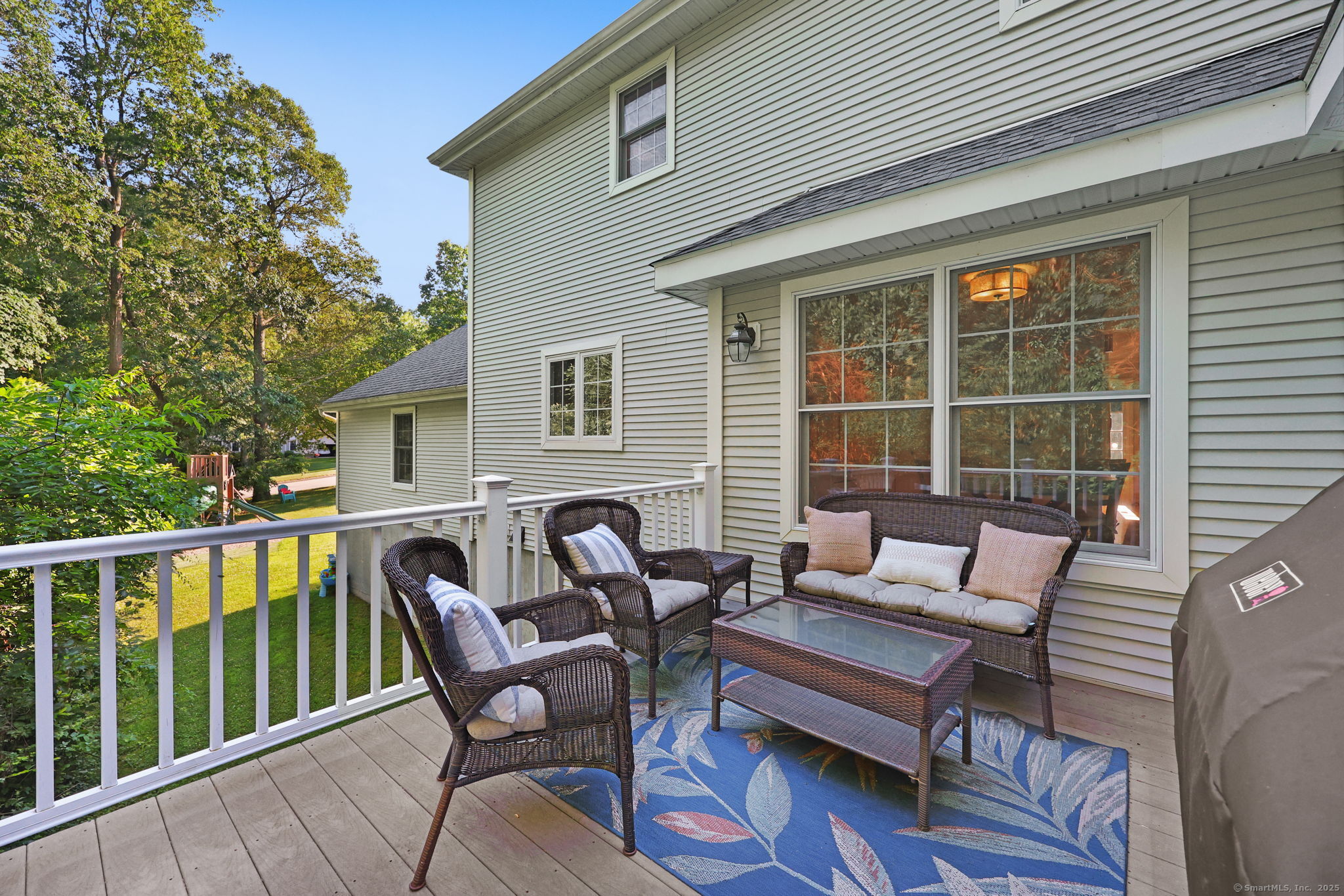 East Lyme, Connecticut 06333, United States, 4 Bedrooms Bedrooms, ,3 BathroomsBathrooms,Residential,Coming Soon,165105