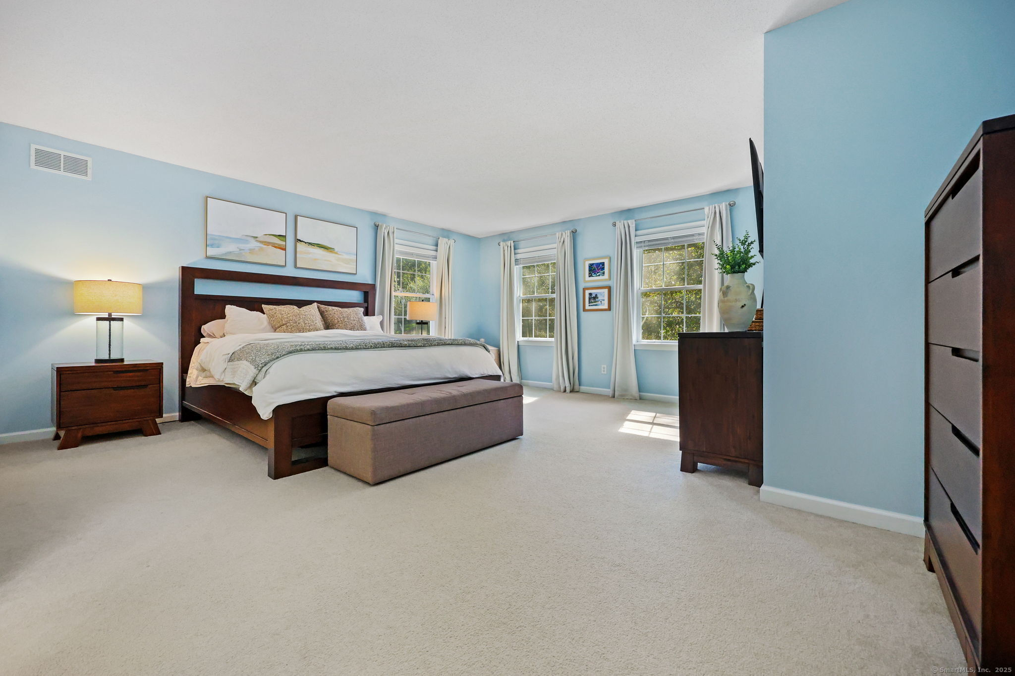 East Lyme, Connecticut 06333, United States, 4 Bedrooms Bedrooms, ,3 BathroomsBathrooms,Residential,Coming Soon,165105