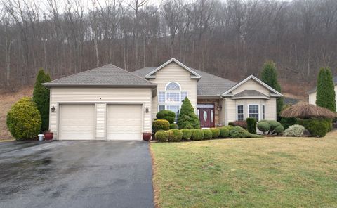 121 Sea Green Drive 121 Berlin CT 06037