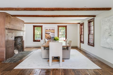 A home in New Canaan