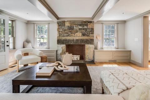 A home in New Canaan