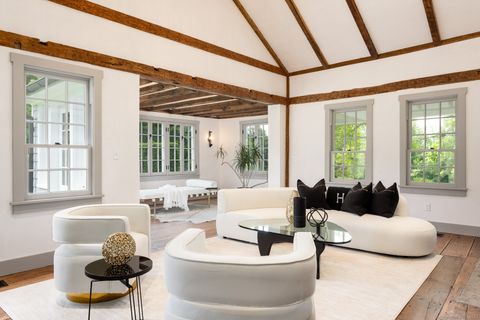 A home in New Canaan